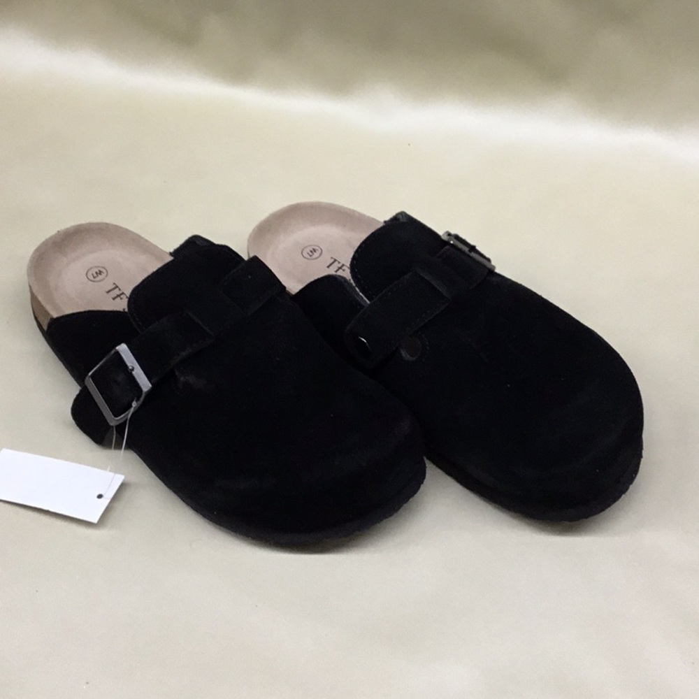 TF Star Back Shoes. Unisex 7 wide.